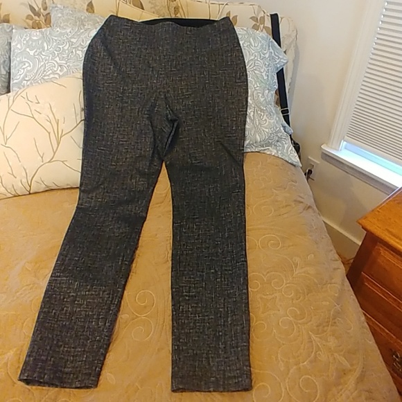 Dress pants - Picture 1 of 3